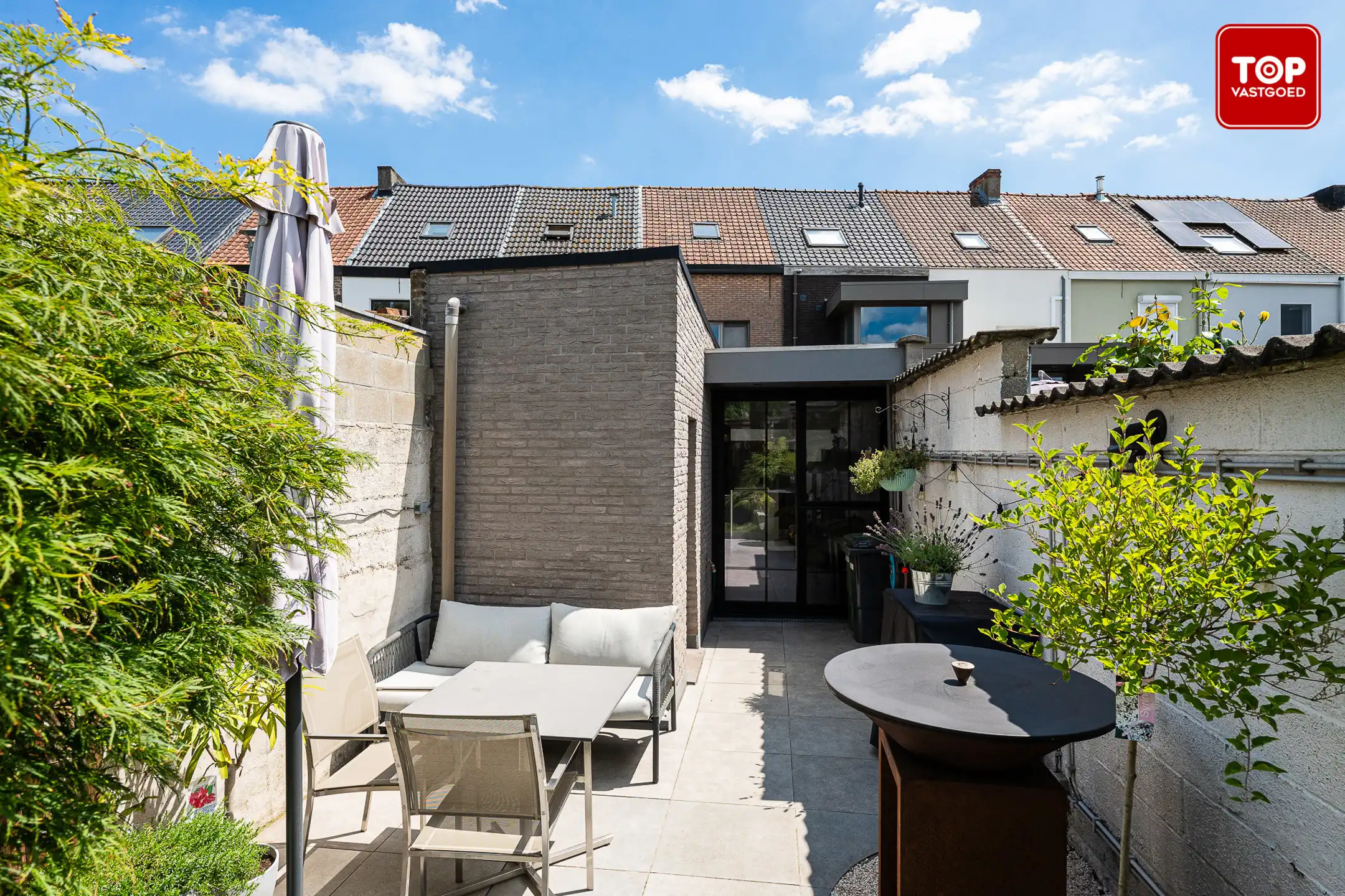 Instapklare woning met mooi aangelegde tuin.  foto 13
