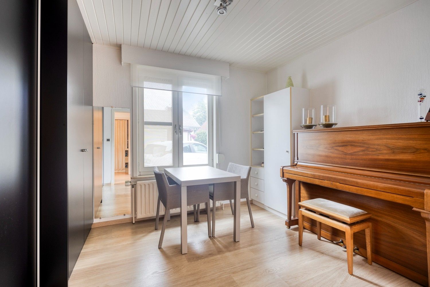 Klassiek landhuis met 4 slaapkamers, bureel en ondergrondse garage op prachtig perceel van 1000 m² nabij Lommel-centrum foto 22