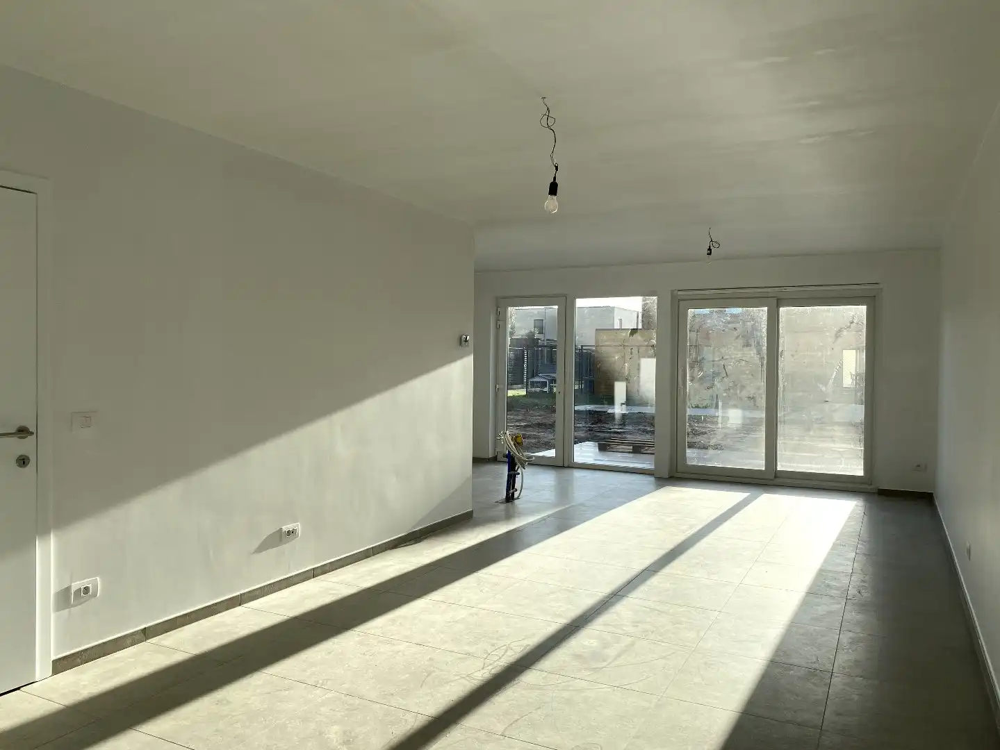 NIEUWBOUWPROJECT MET 4 INSTAPKLARE NIEUWBOUWWONINGEN MET 3 SLPKS EN TUIN foto 3