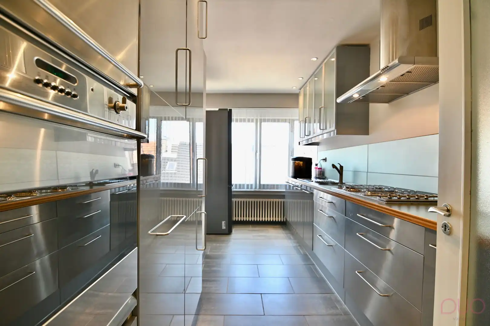 Centraal gelegen instapklaar appartement met drie slaapkamers en terras foto 10
