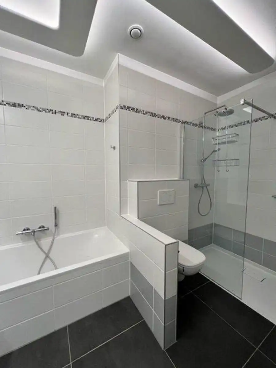 Prachtig gemeubeld 3-slaapkamer app. met front scheldezicht foto 16