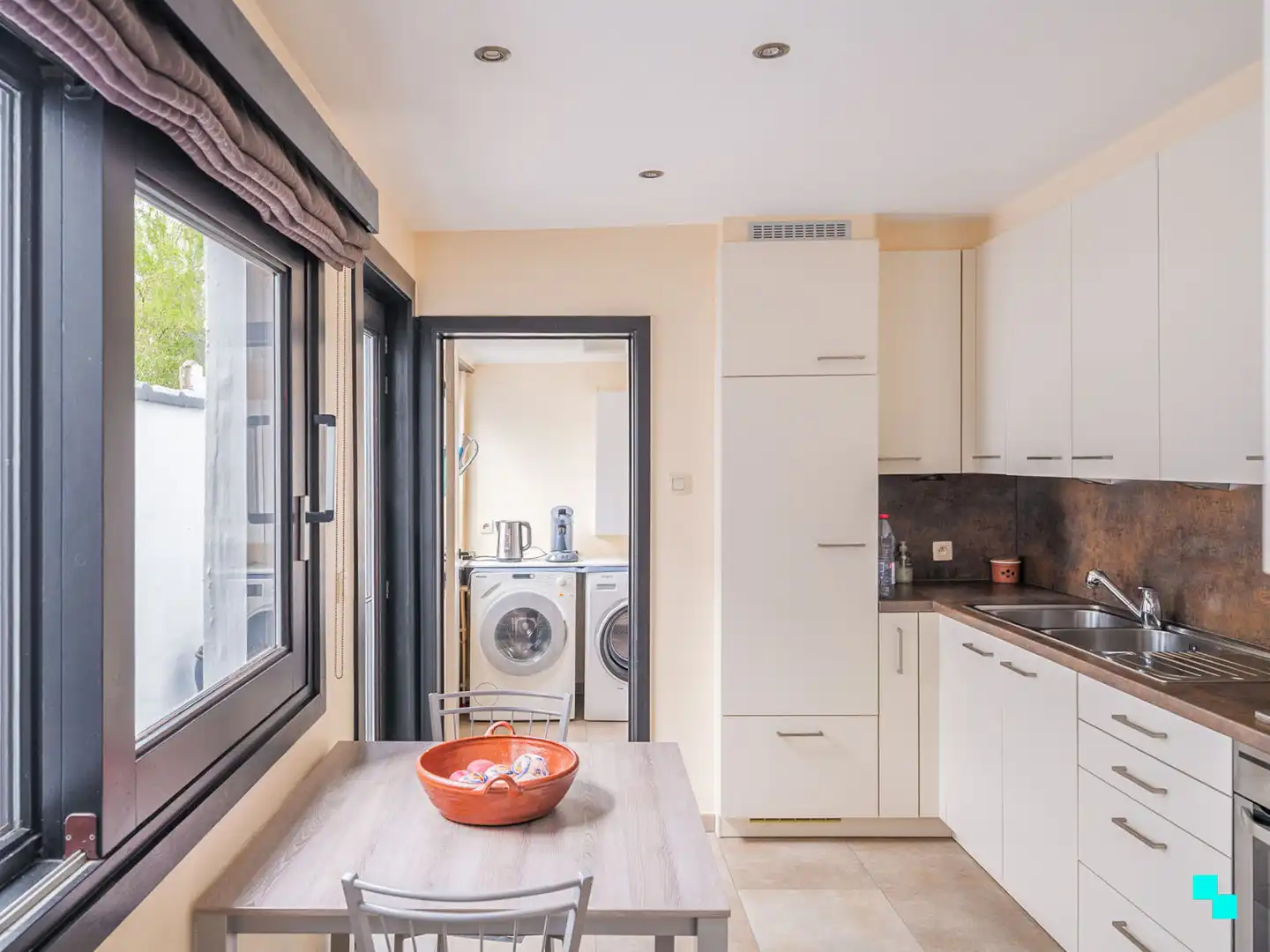 Charmante rijwoning met gezellige tuin te Gentbrugge foto 7