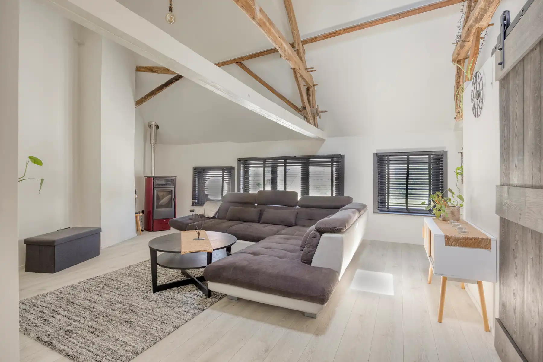Zeer leuke woning in het dorpscentrum van Nederhasselt foto 12