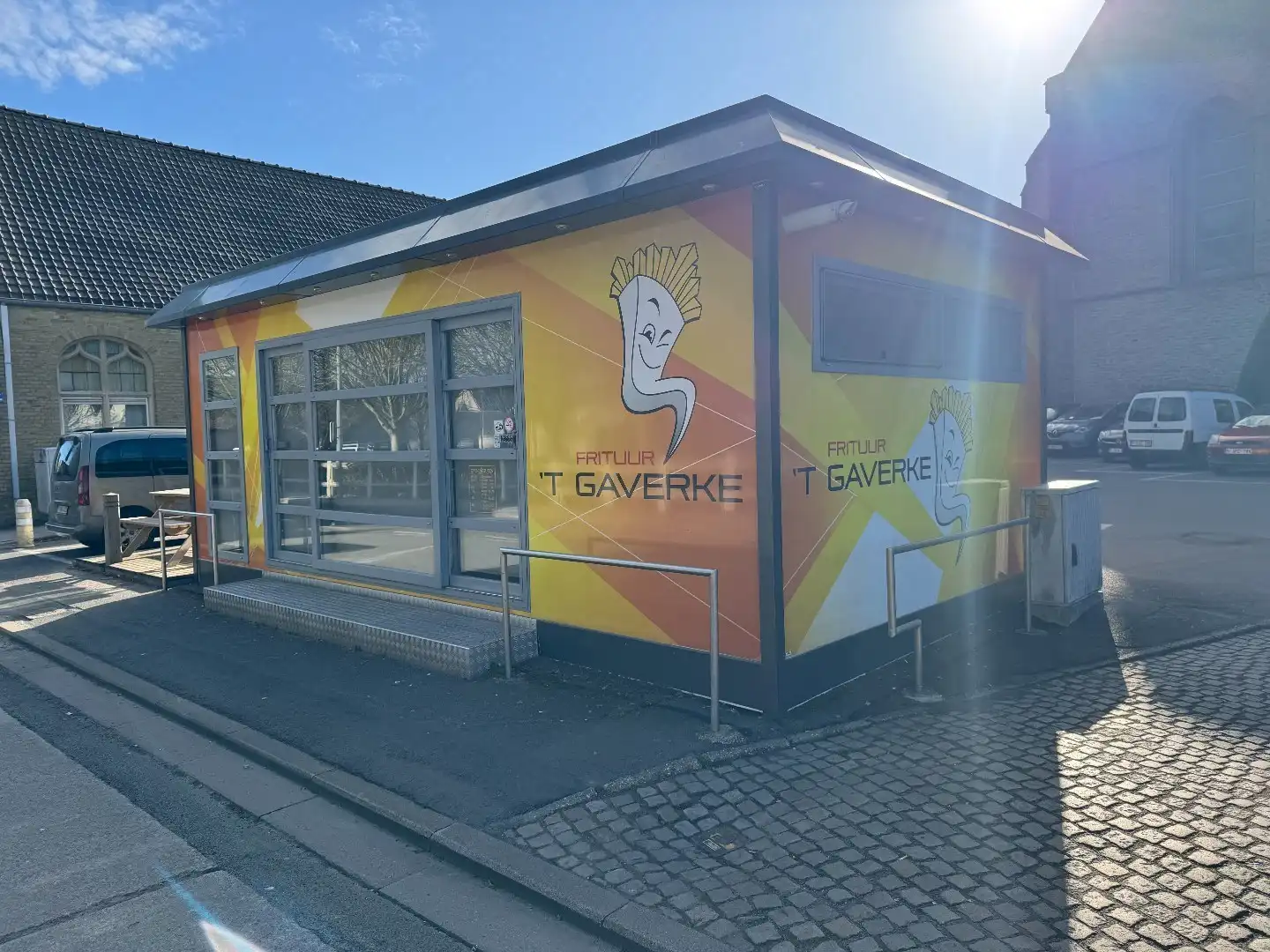 Goed draaiende frituur te koop op het Gaverke te Waregem! foto 7