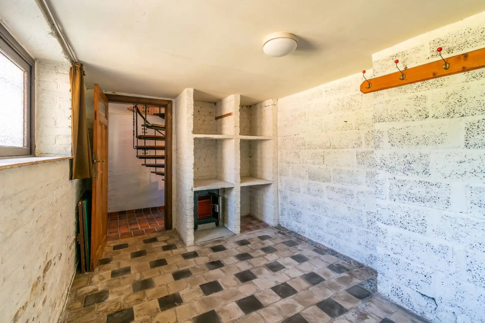 Een karaktervolle, te moderniseren woning te Halle!  foto 17