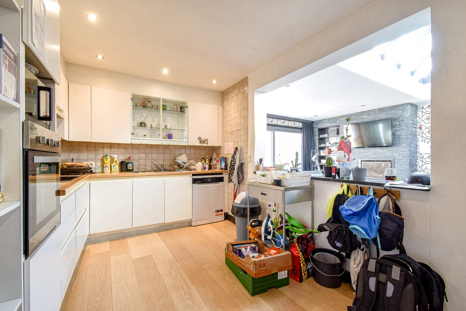 Woning met 5 slaapkamers en handelsmogelijkheid nabij centrum Gistel foto 5