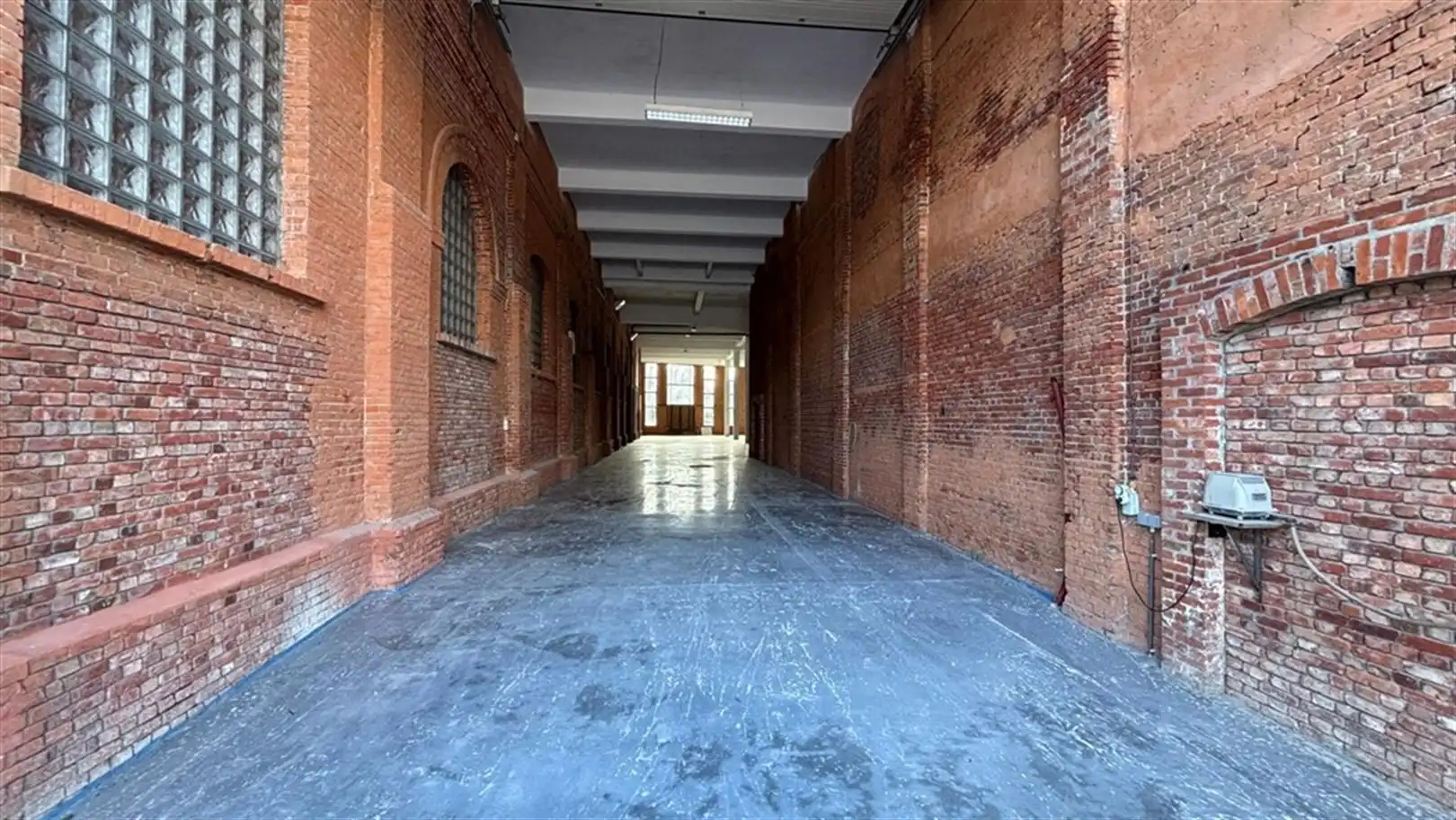 Gerenoveerde KMO unit te Beerse foto 6