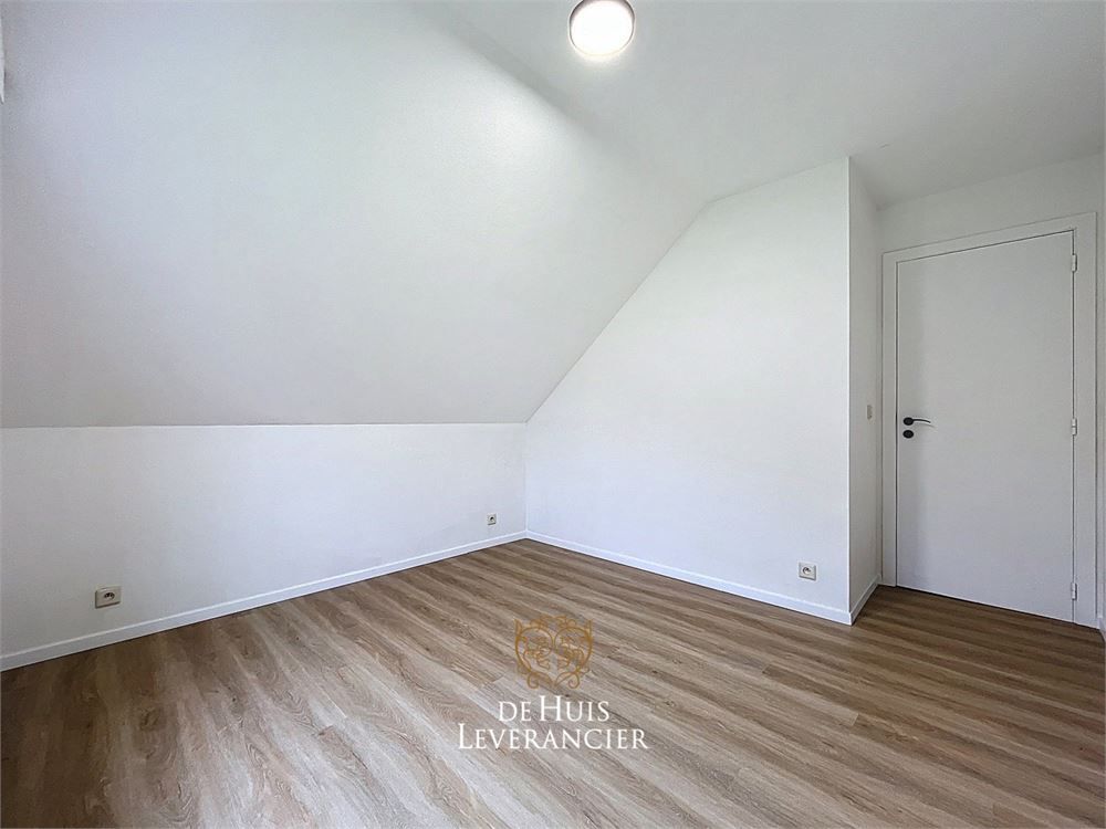 Instapklare, gerenoveerde villa in het hart van Kontich waar rust en comfort gegarandeerd worden foto 18