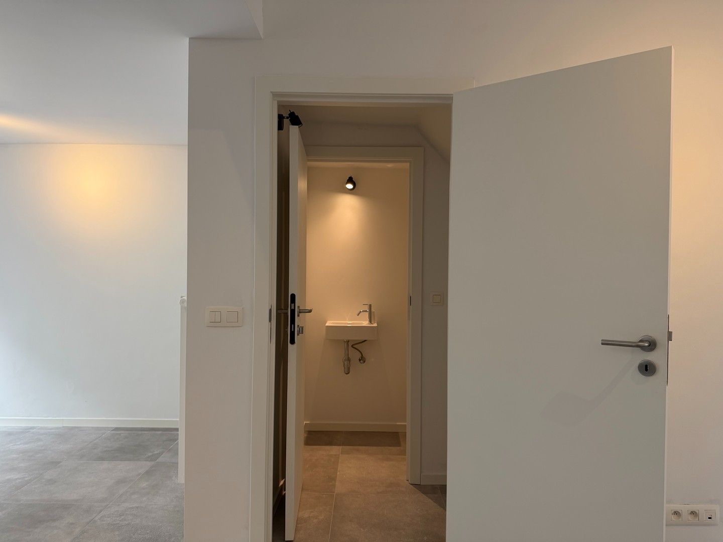 Recent gerenoveerd appartement te huur in Gent foto 4