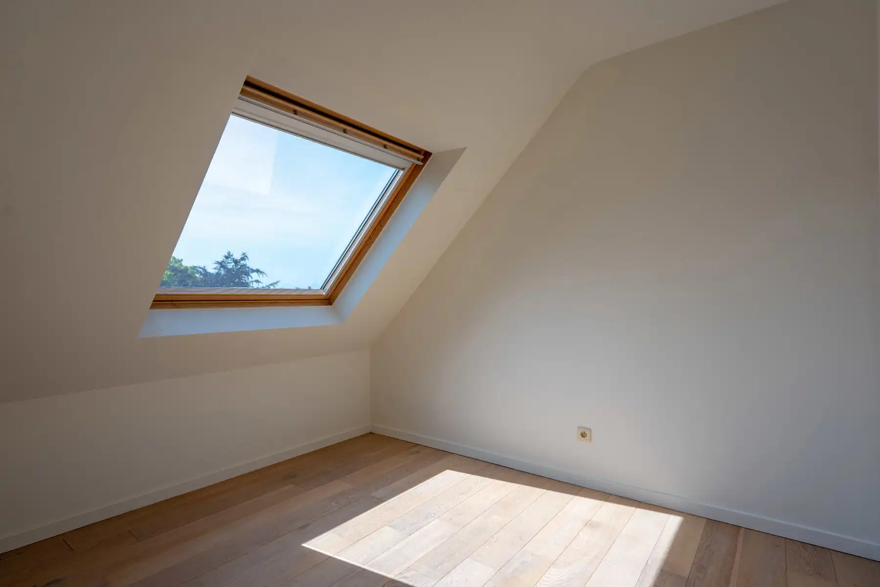 Instapklaar appartement, groot terras, staanplaats en lift! foto 8