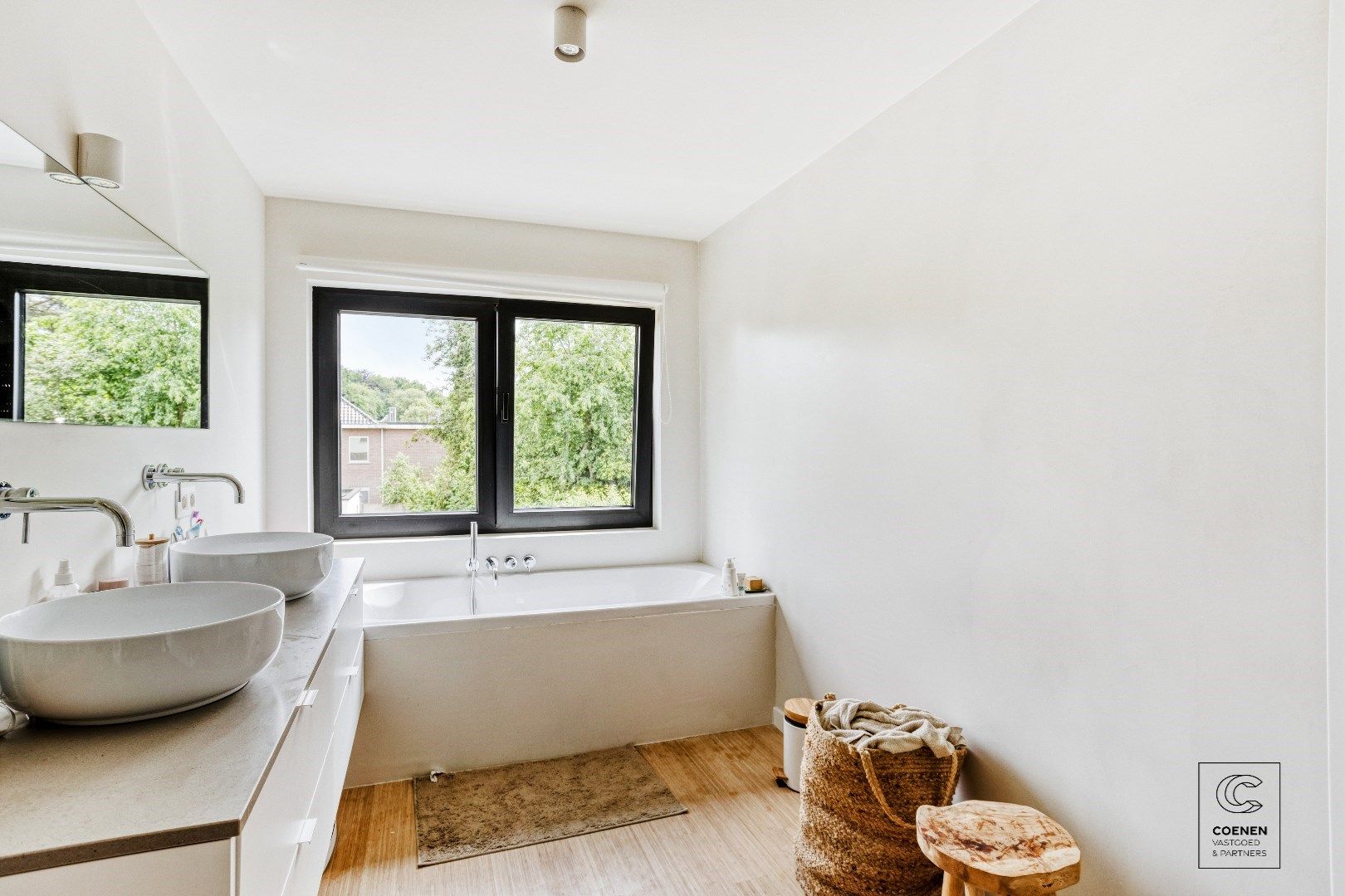 Prachtig volledig gerenoveerde woning met 3 slaapkamers op een TOPlocatie te Schilde! foto 15
