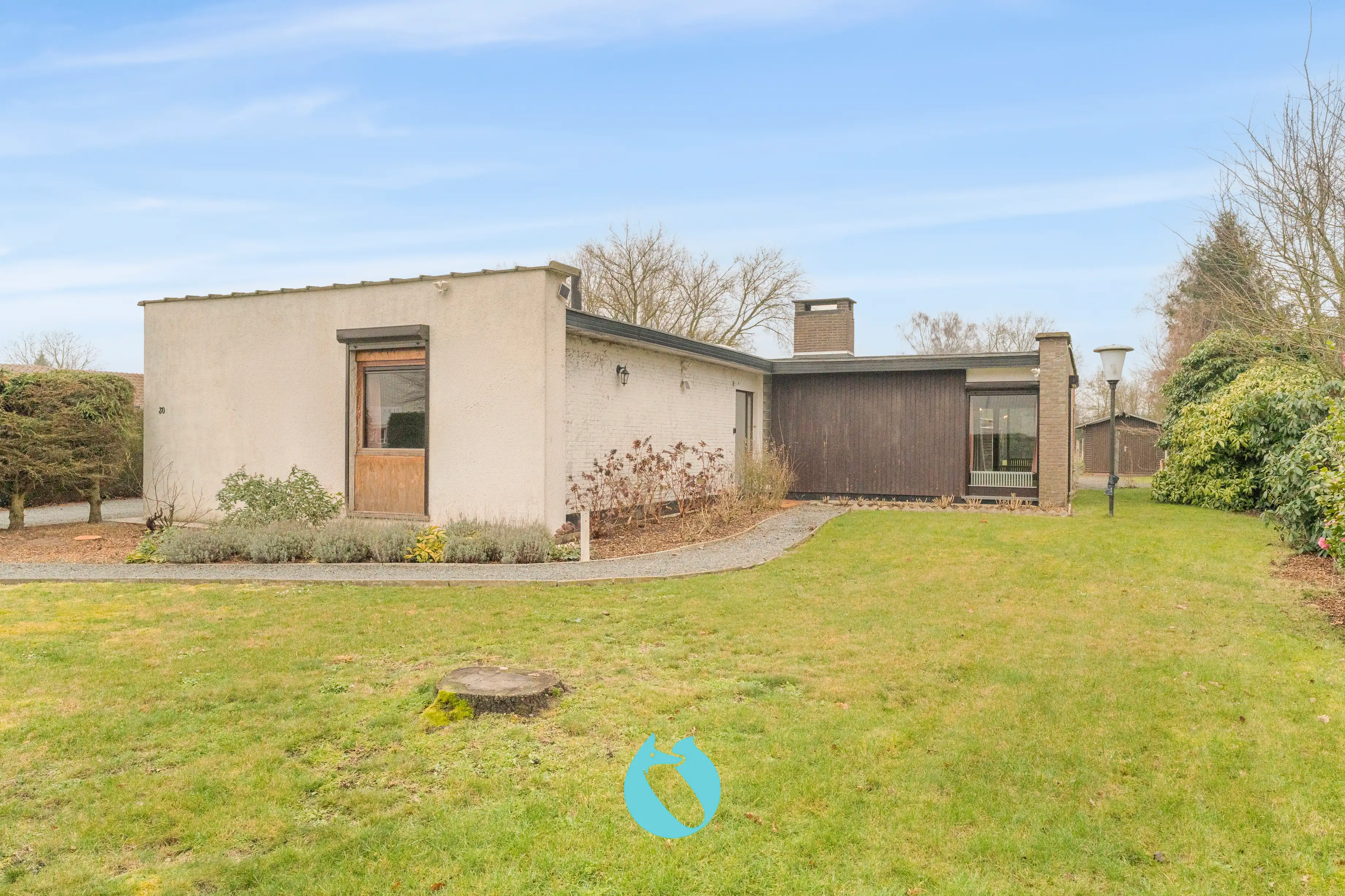 Charmante bungalow met ruime tuin en garages in Evergem foto 16