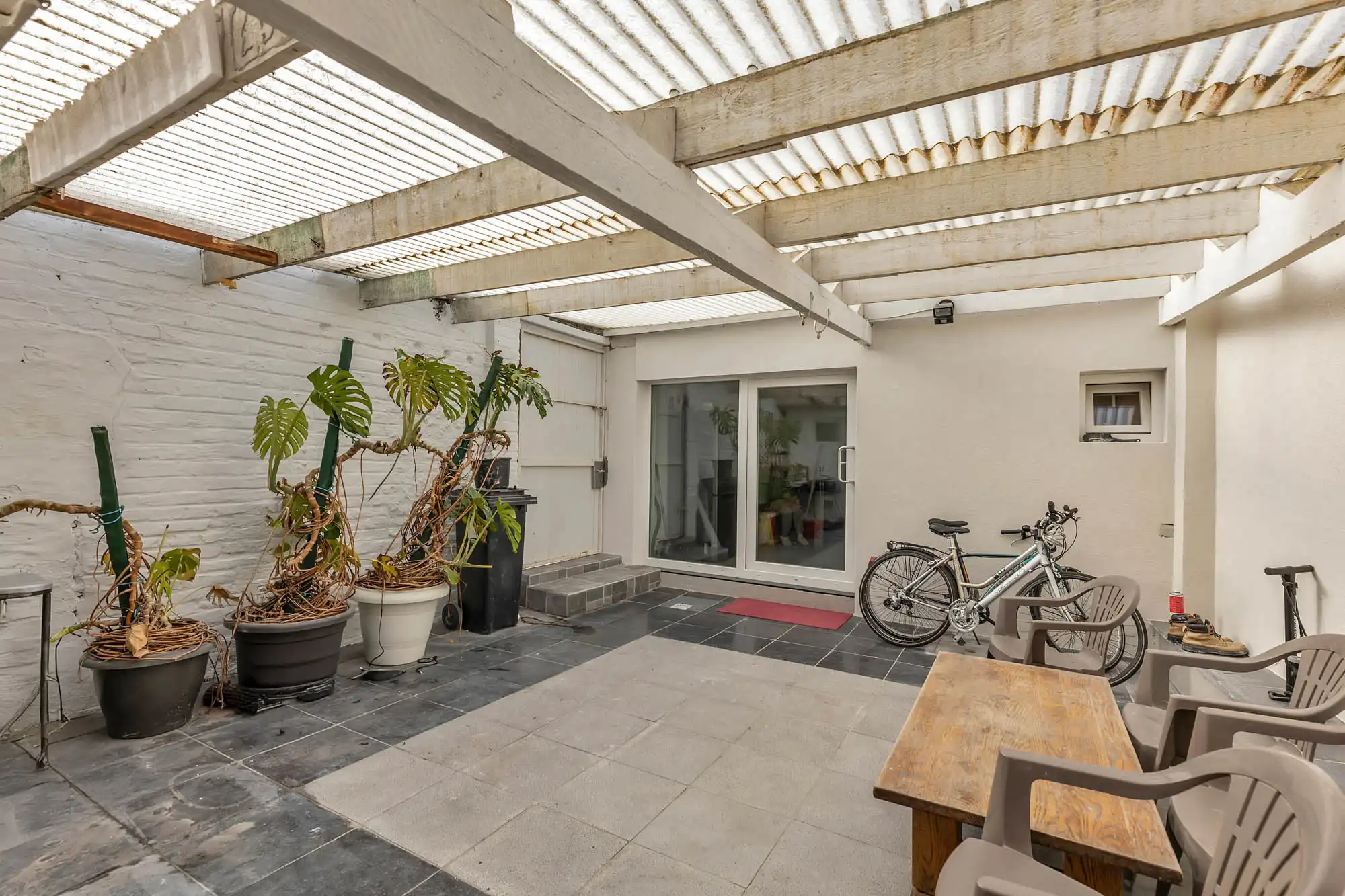 Instapklare gezinswoning met 4 slaapkamers en 2 badkamers foto 23