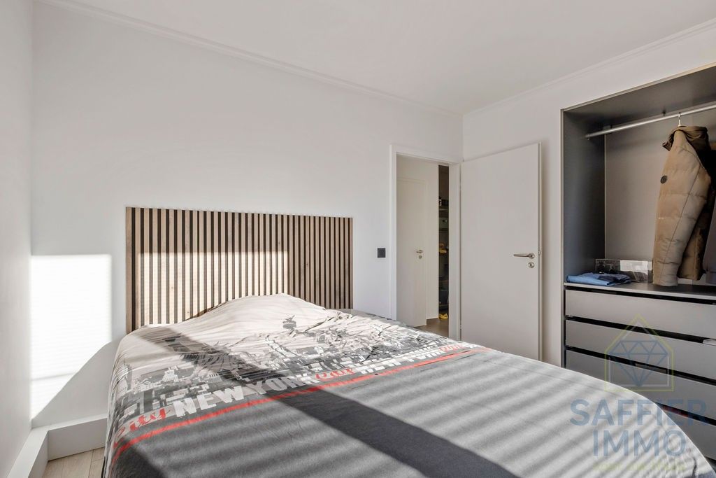 Instapklaar en volledig gerenoveerd appartement te koop in Roeselare foto 15