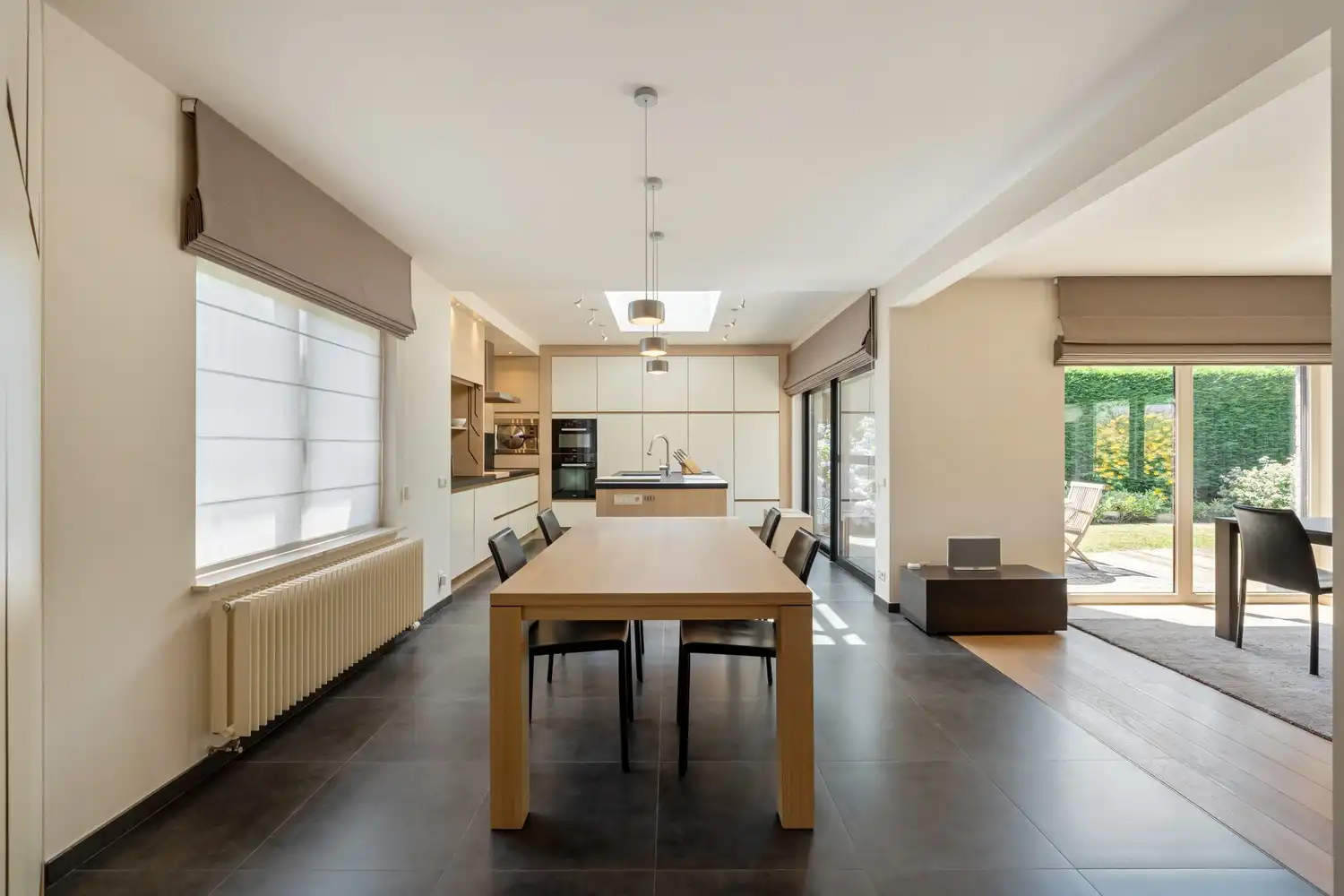 Goed gelegen villa met 4/5 slaapkamers, een bureau, een garage en een mooie tuin op een groene ligging te Kessel-Lo! foto 5