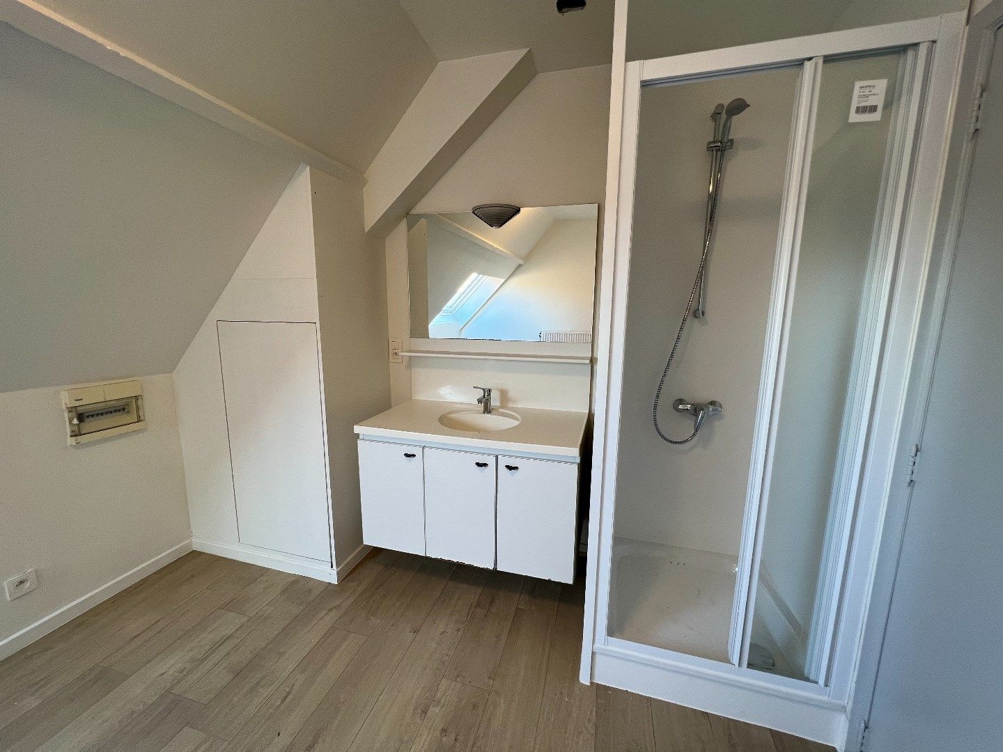 GEZELLIG APPARTEMENT MET 1 SLAAPKAMER IN CENTRUM IEPER foto 6