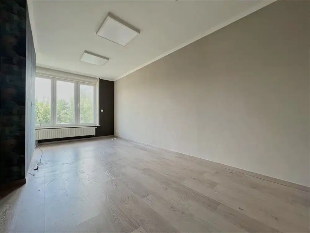 Prachtig vernieuwde gezinswoning in hartje Torhout foto 13