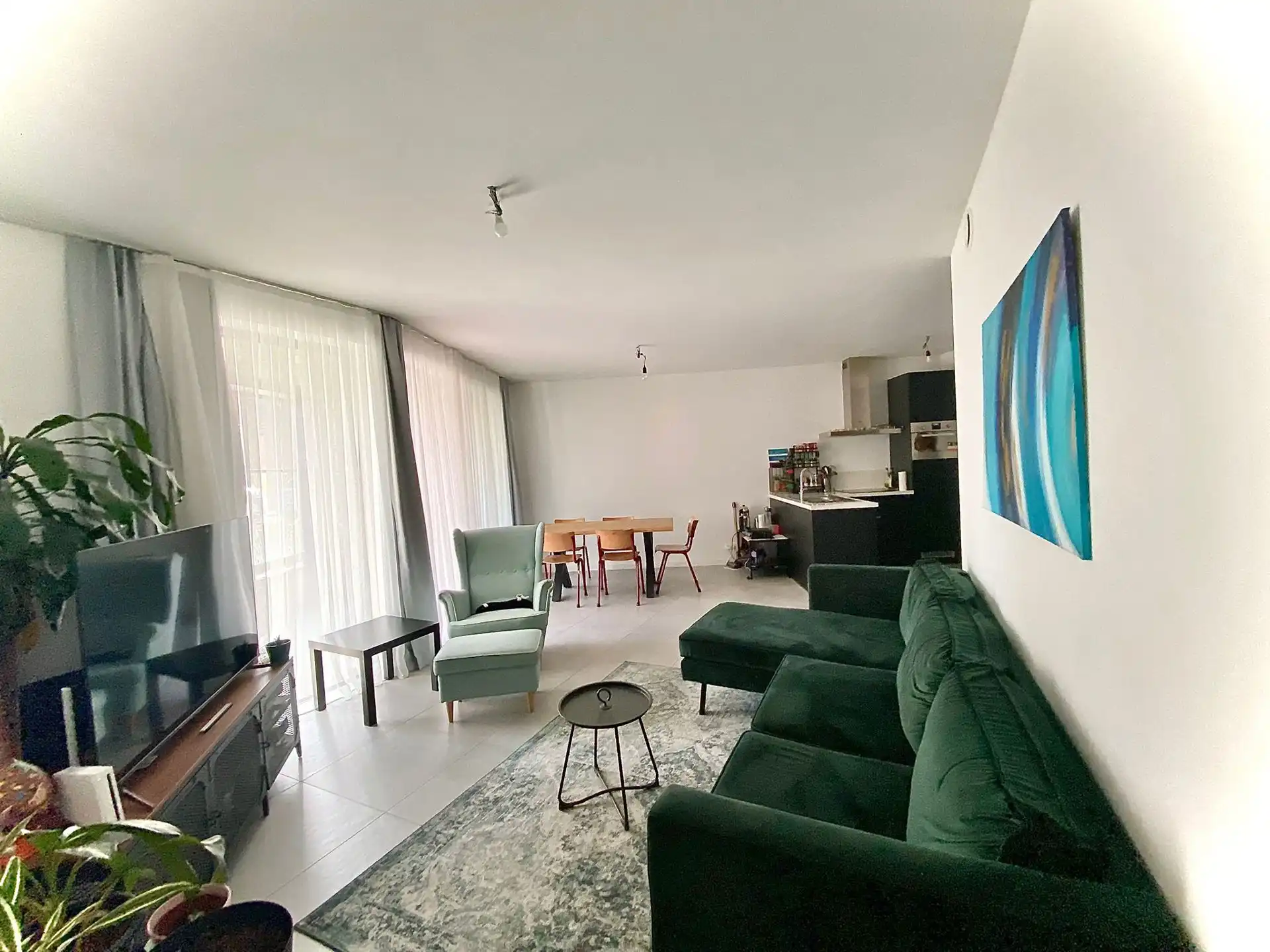 Recent, gelijkvloers appartement met 2 slaapkamers en terras foto 3