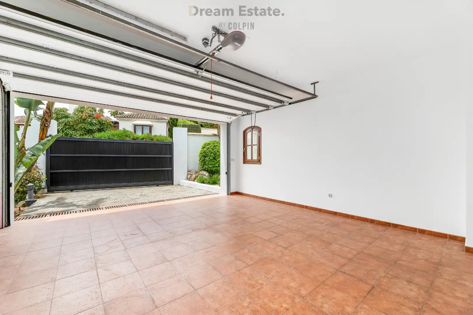 Een werkelijk prachtige Andalusische villa tegenover de golf te Benahavis regio. foto 18