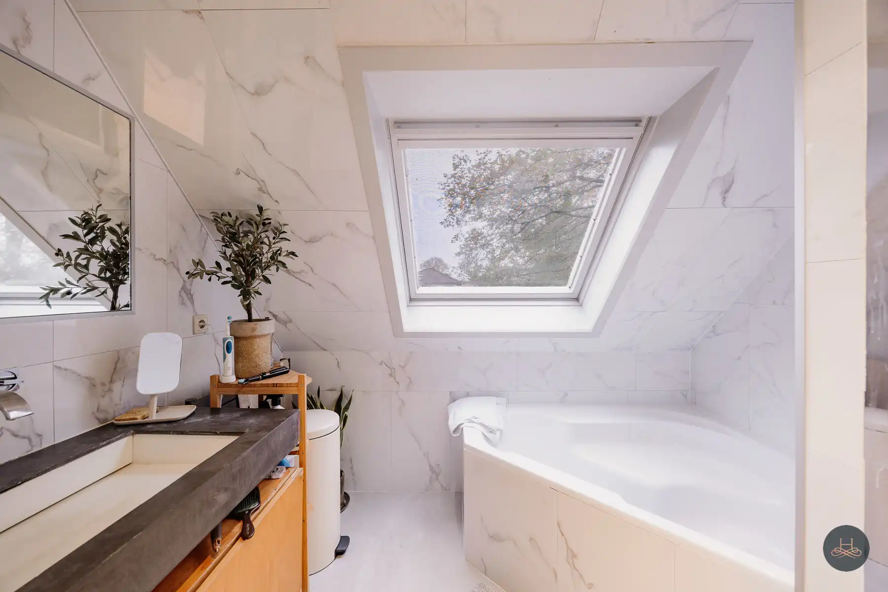 Functionele villa te koop met prachtige bomen op toplocatie foto 21