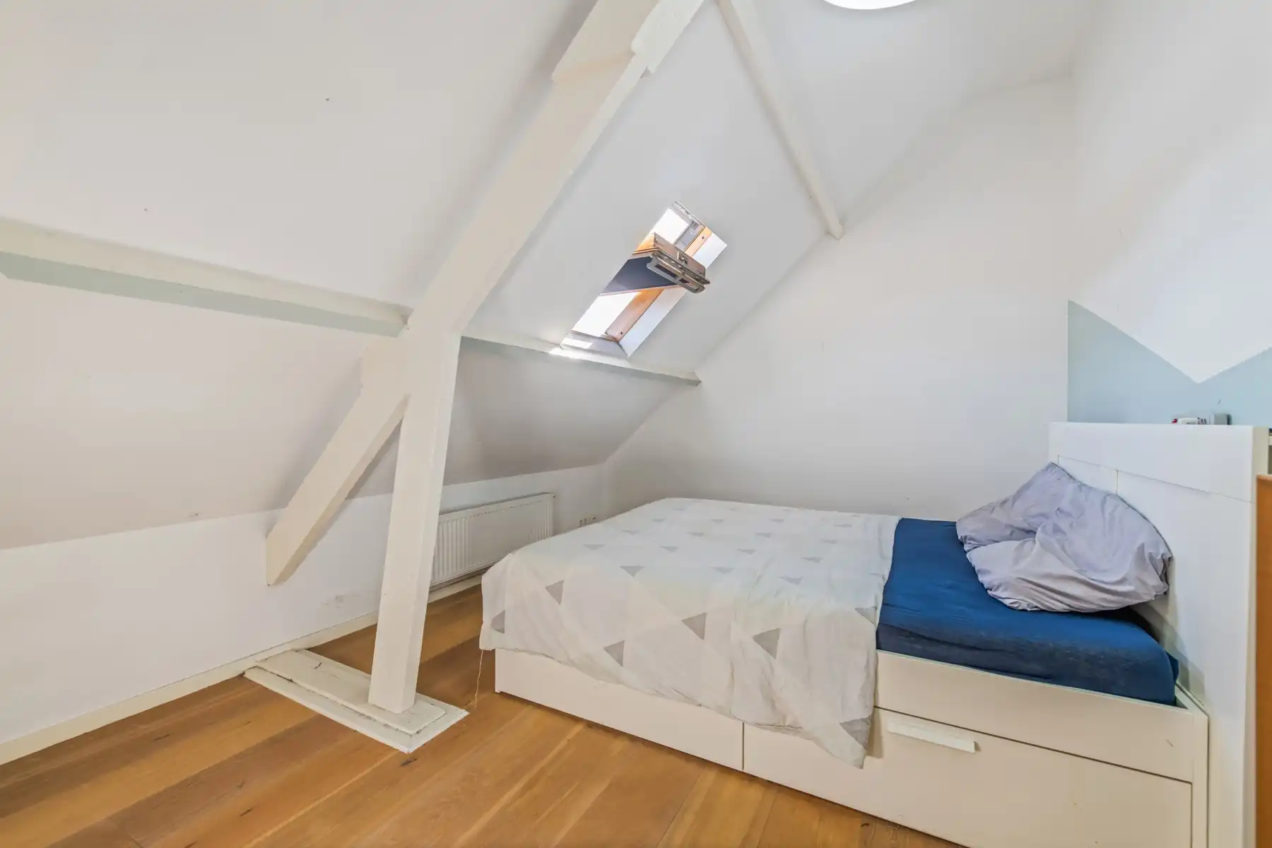Ruime duplex met zonnig terras en garage/loods foto 19