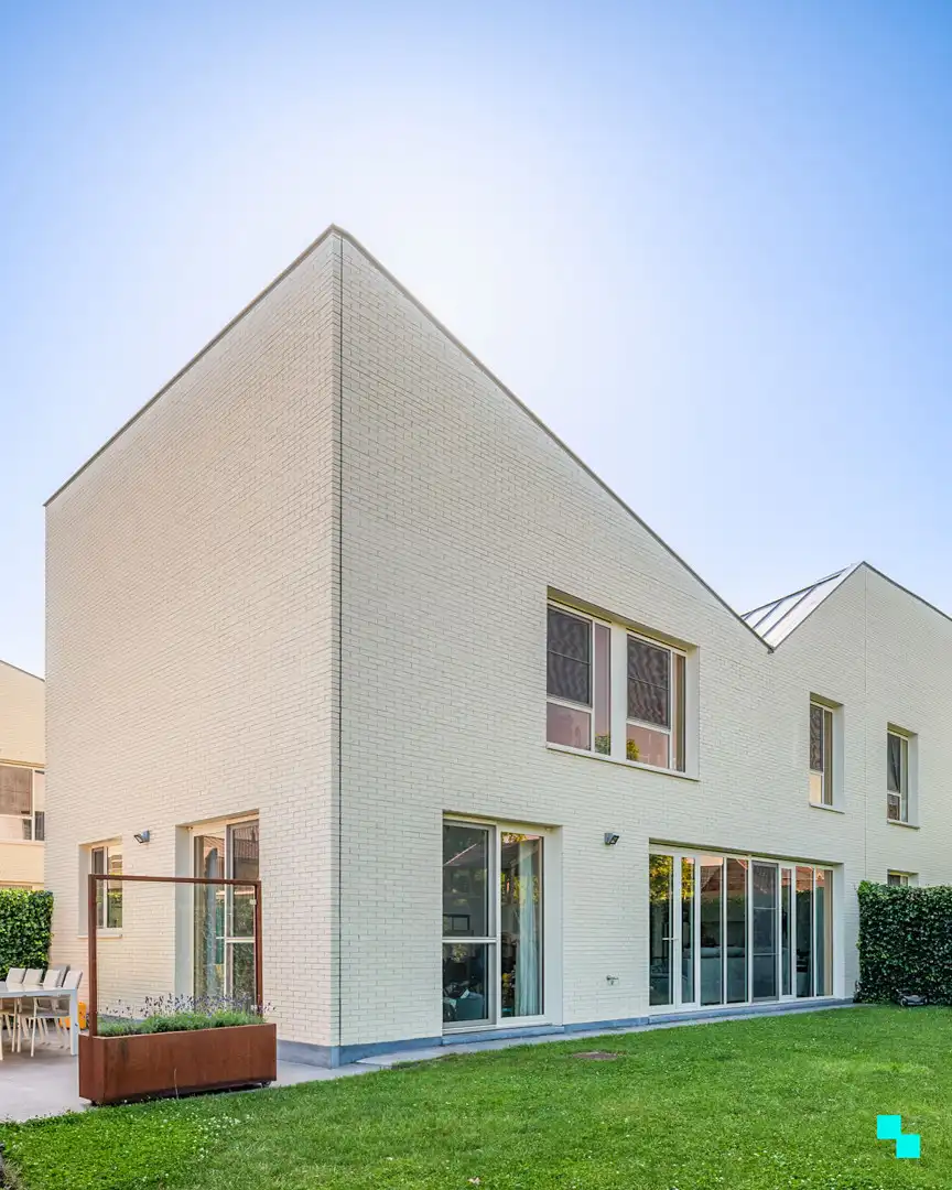 Instapklare woning met vijf kamers in het hart van Merelbeke foto 24