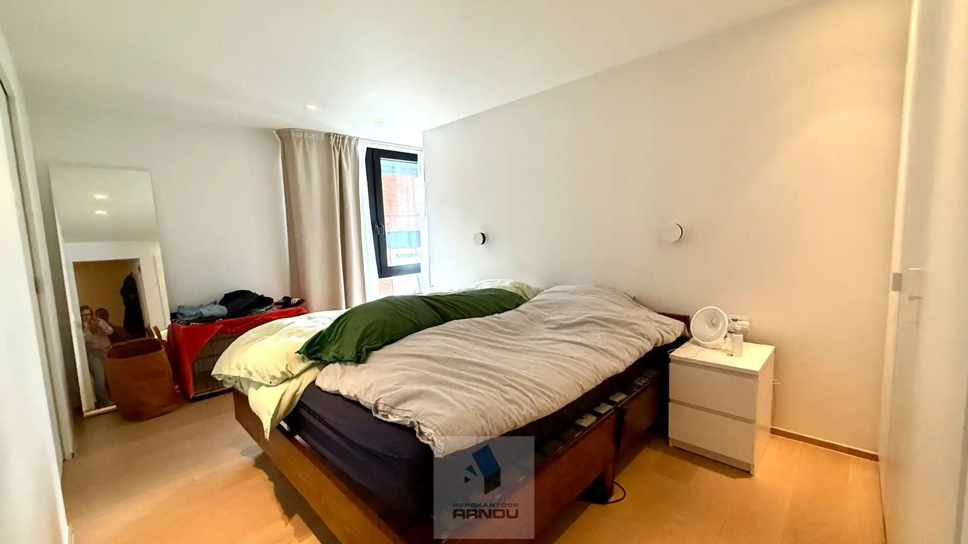 Stijlvolle en ruime loft met 2 slaapkamers, dressing, overdekt terras en 2 parkeerplaatsen foto 14