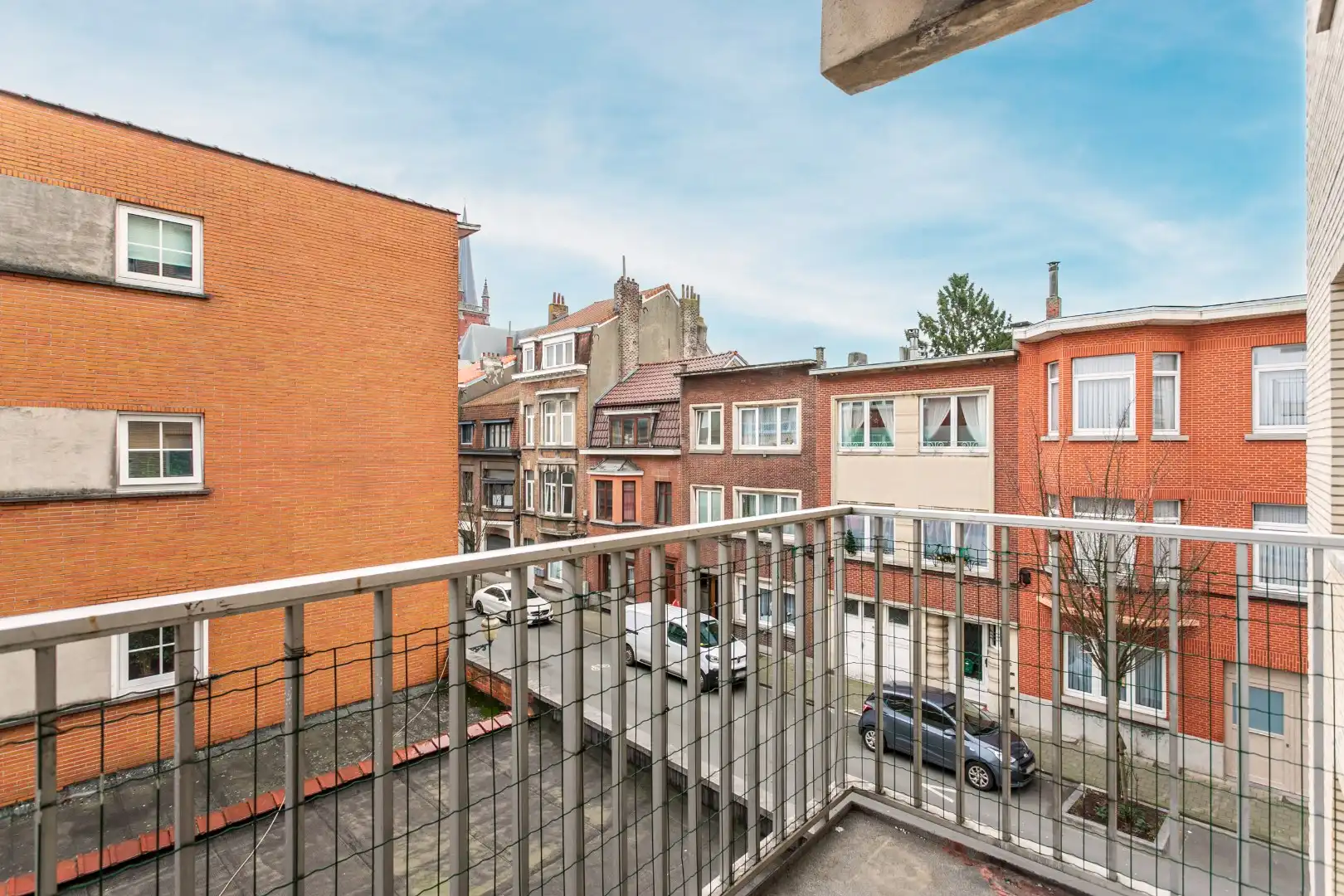 Te renoveren appartement met 1 slaapkamer, terras en kelderberging in Ganshoren foto 9