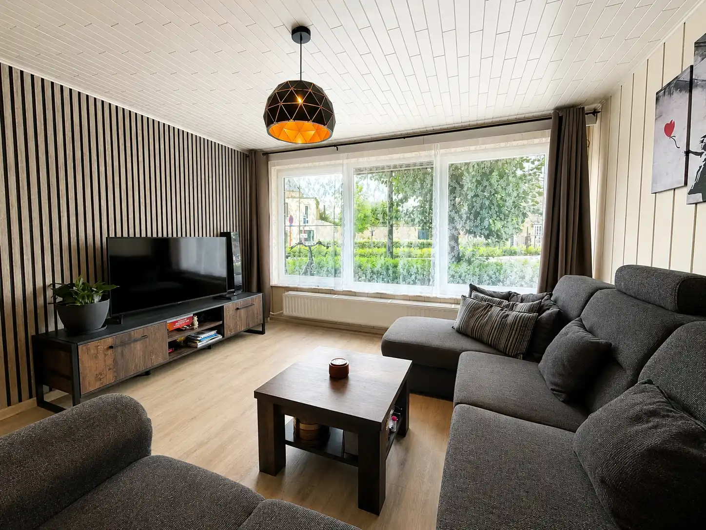Instapklaar gelijkvloers appartement met 2 slaapkamers van 100 m² met terras en autostaanplaats foto 3