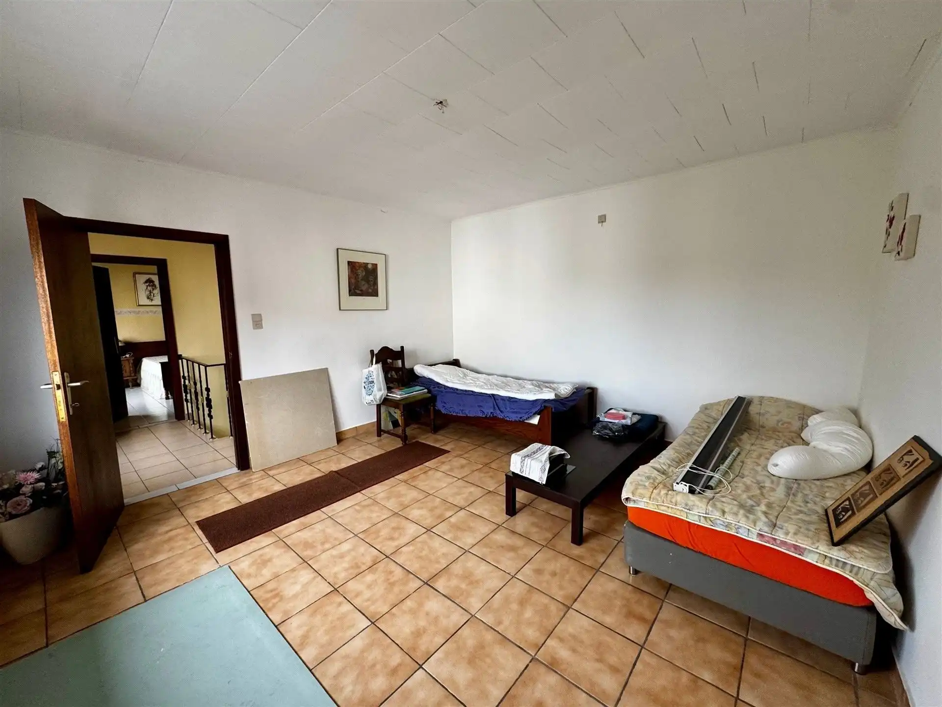 Gesloten bebouwing met ruime indeling en zuidgerichte tuin in Vucht foto 11