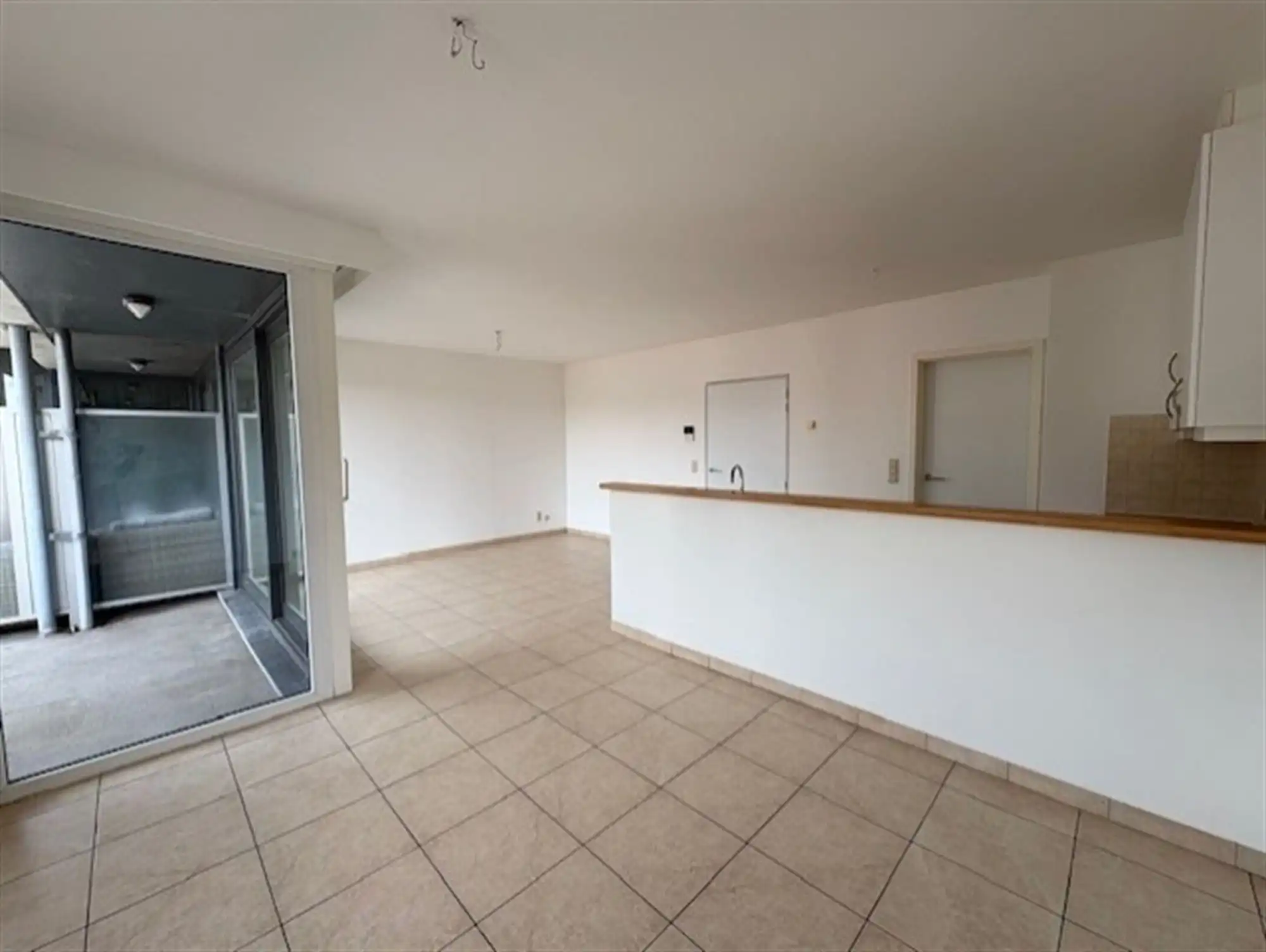 Lichtrijk appartement op rustige ligging! foto 3