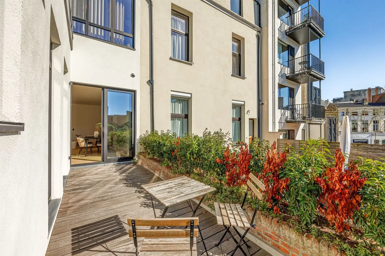 Gerenoveerd appartement met luxe-afwerking en topterras foto 6