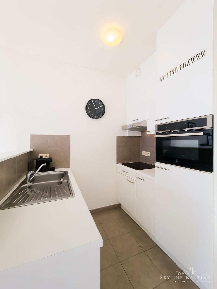 Gemeubelde Studio met slaapkamer-hoek van ±51m² foto 7