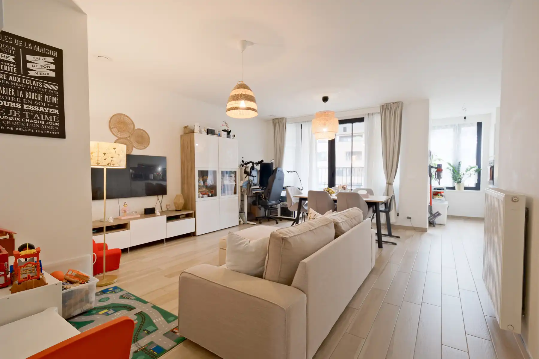 Appartement te koop foto {{pictureIndex}}