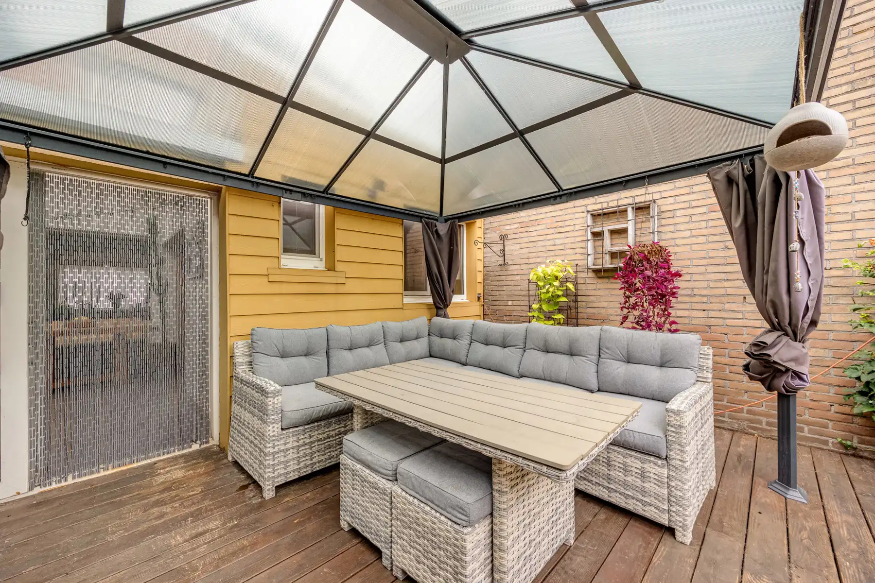 Instapklare gezinswoning met 4 slp, 2 badk en zonnige tuin foto 34