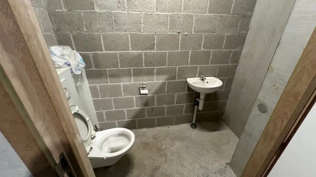 Recent magazijn in KMO-zone in Haaltert foto 12