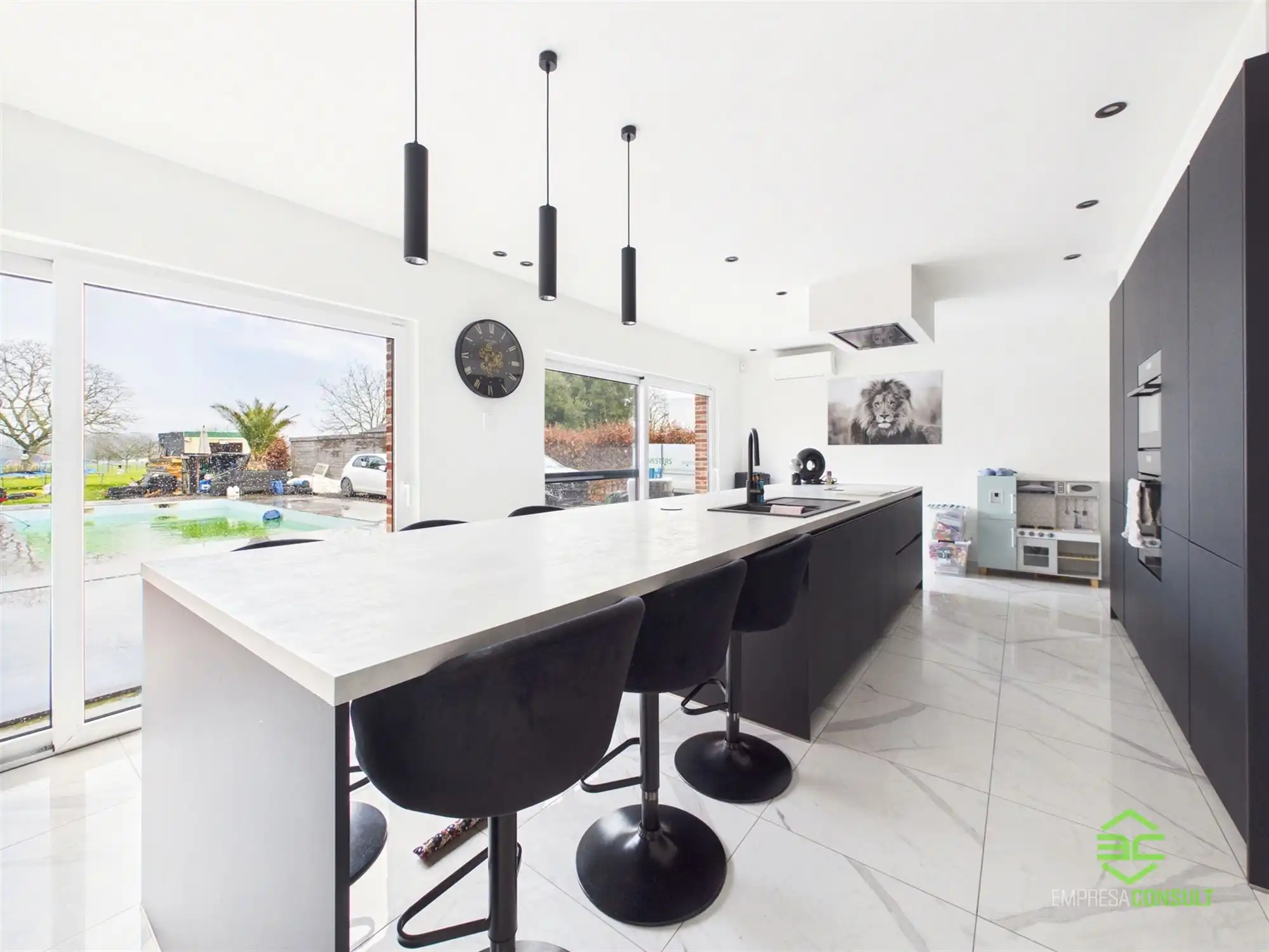 Instapklare gerenoveerde woning met zwembad op 22a 82ca! foto 10