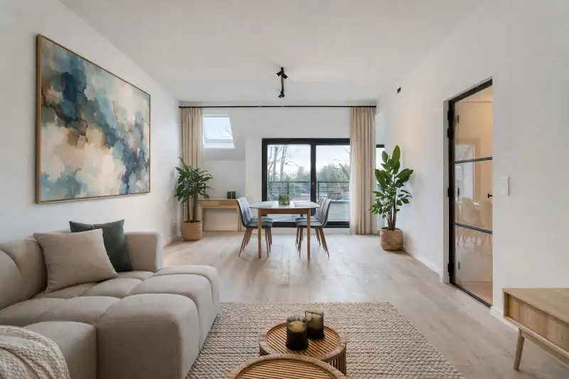 Stijlvol appartement te koop in hartje Zeveneken! foto {{pictureIndex}}