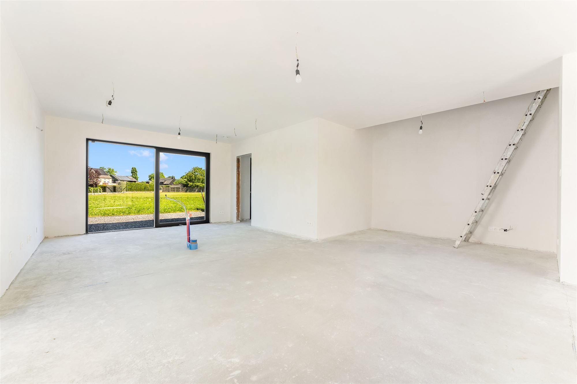 KWALITATIEF EN ENERGIENEUTRALE WONING OP RUSTIG GELEGEN PERCEEL TE PAAL foto 9