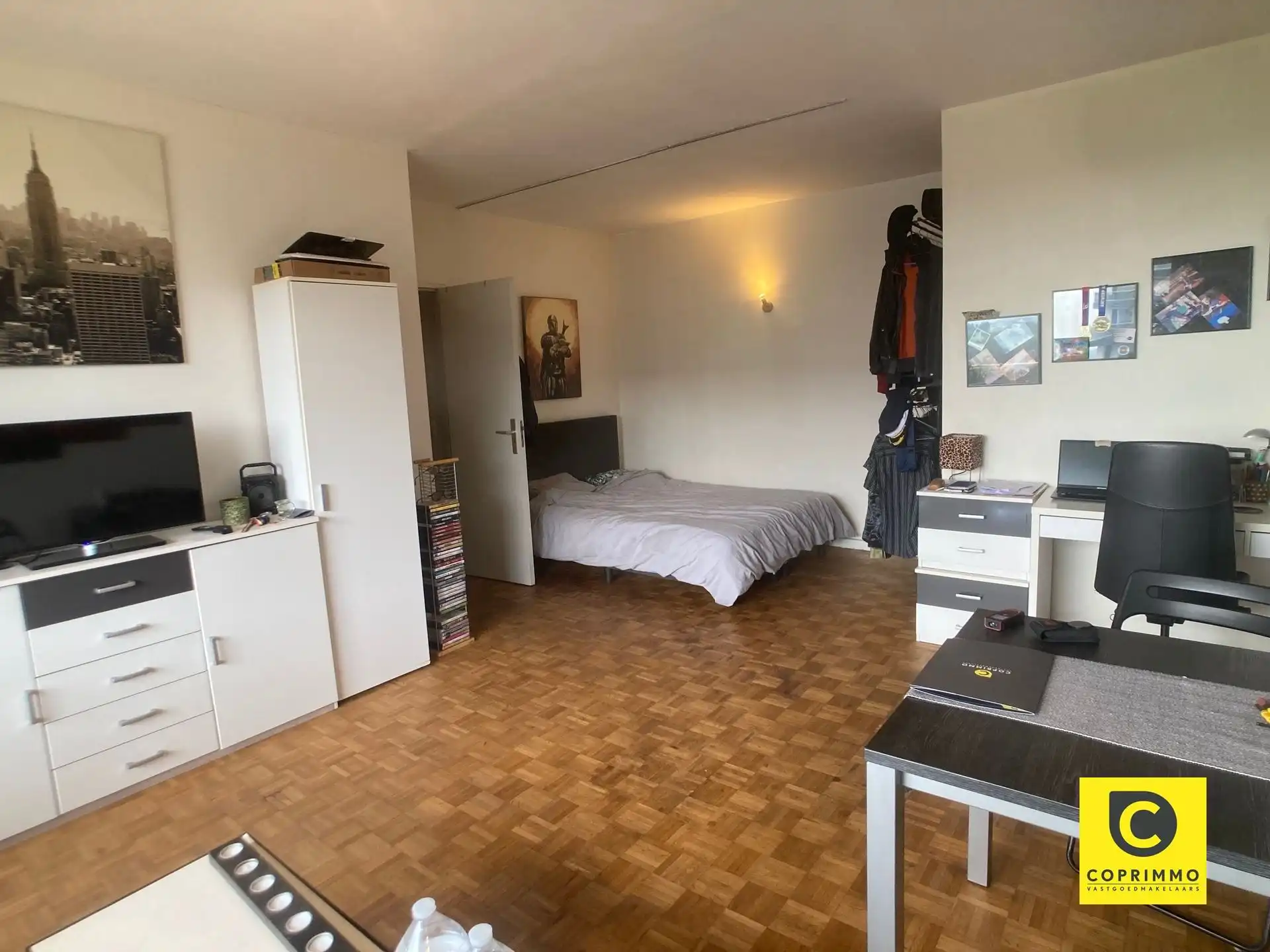 Gezellige studio met slaaphoek en terras te Fruithoflaan! foto 5