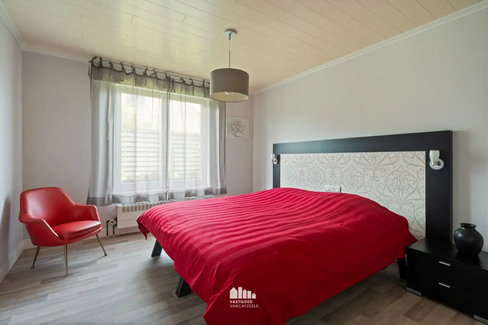 Instapklare villa met zonnige tuin op topligging in rustige wijk te Ieper    foto 20