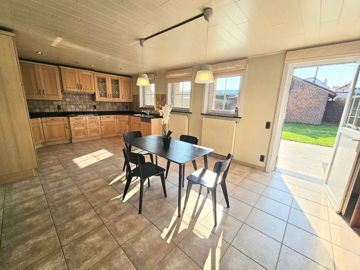 KARAKTERVOLLE WONING MET APPARTEMENT foto 9