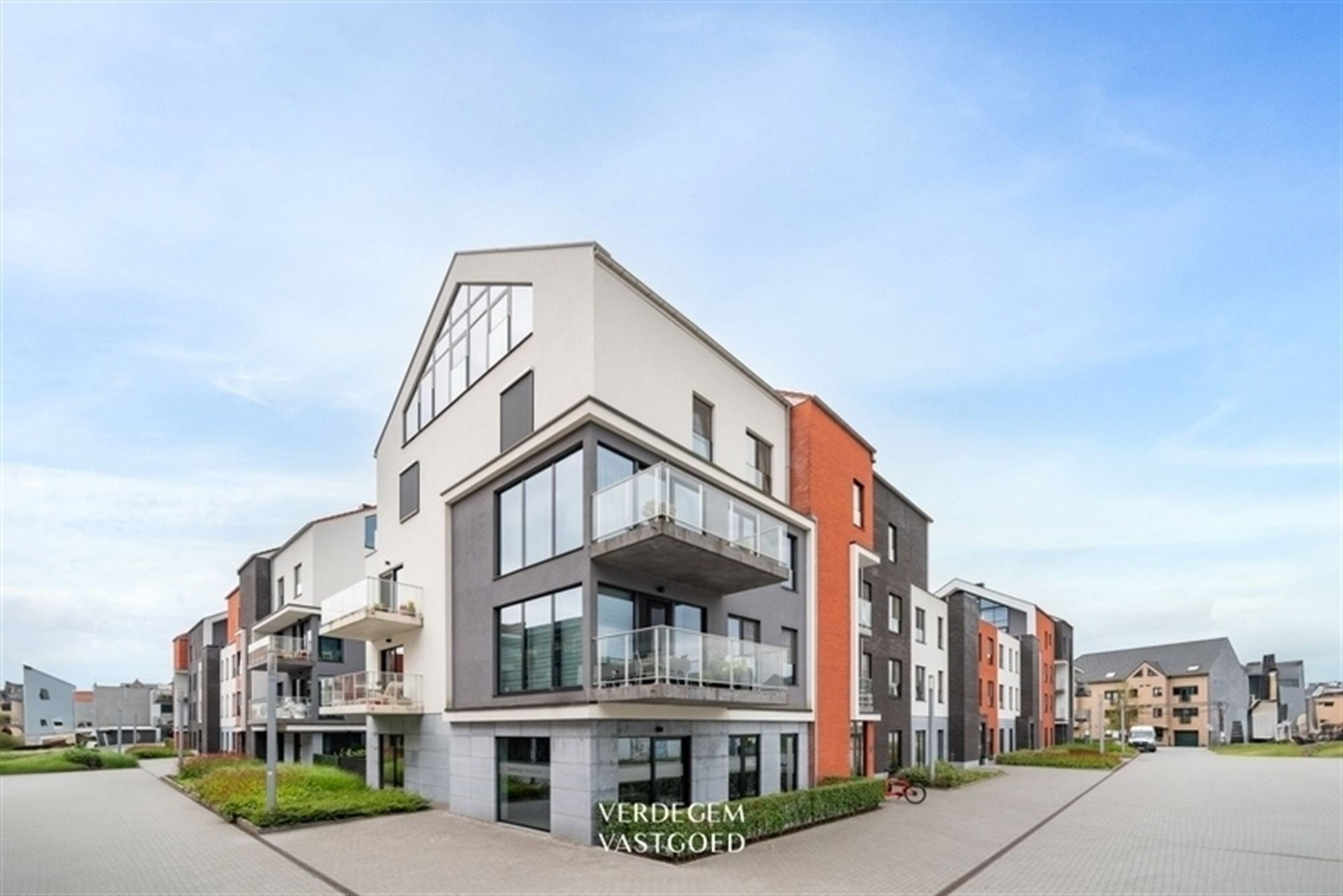 Instapklaar gelijkvloers appartement met ondergrondse autostaanplaats in rustige omgeving foto 21
