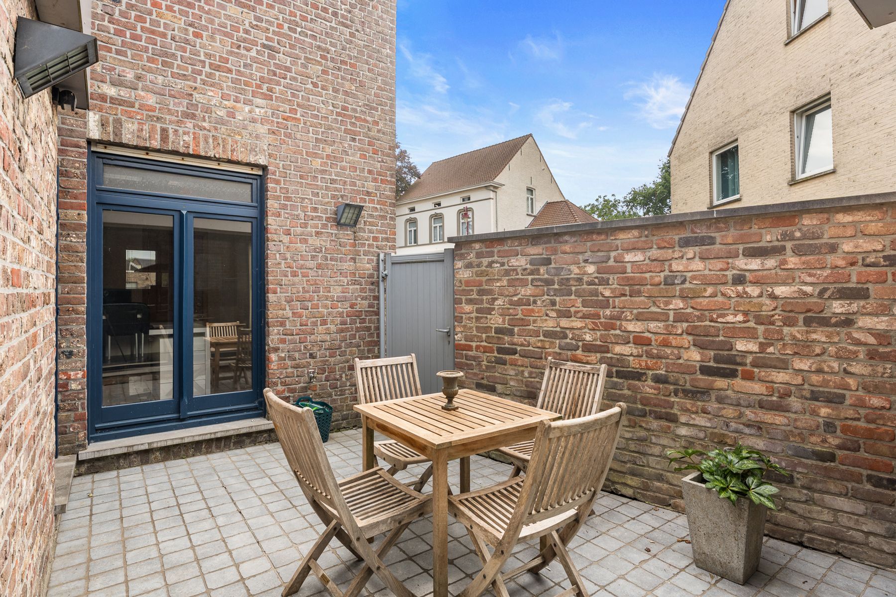Charmante woning in centrum Lotenhulle! foto 9