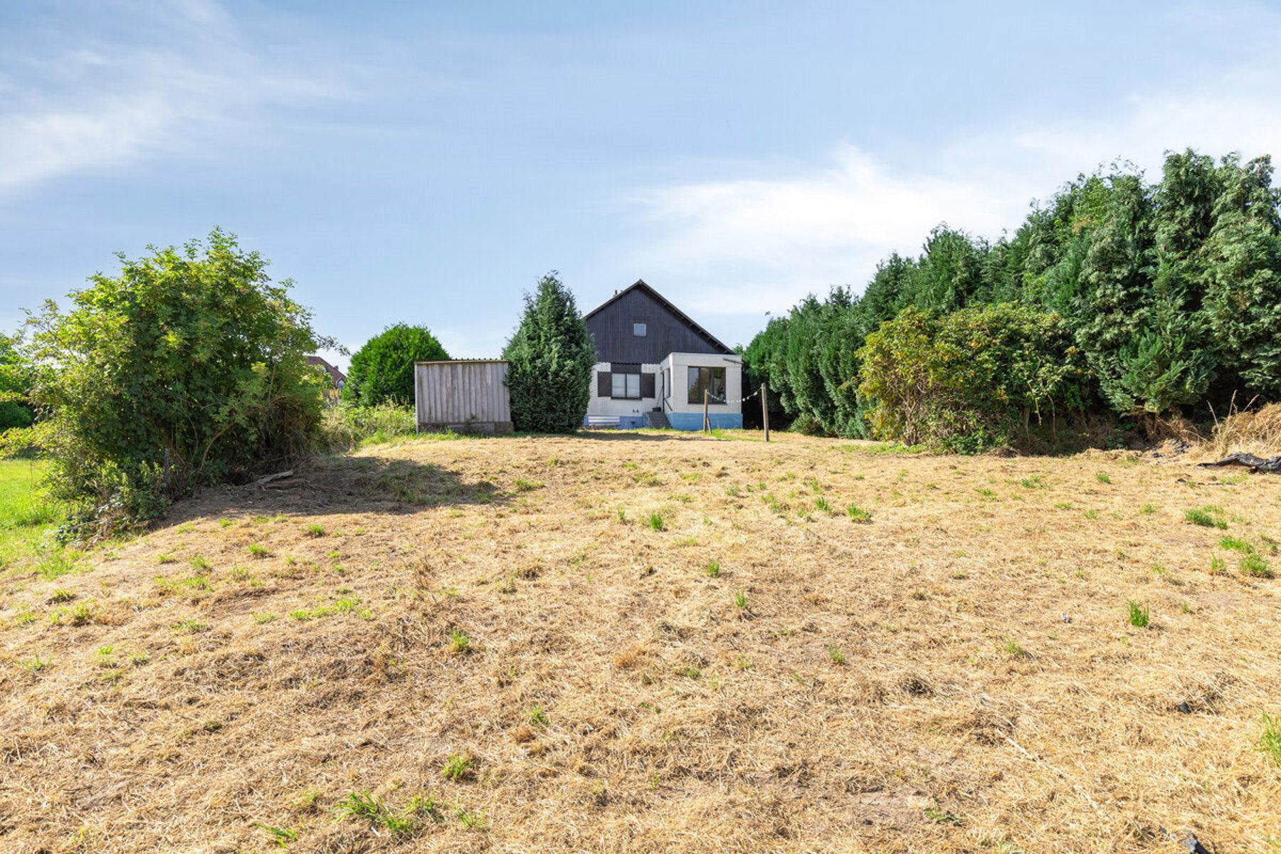 Rustig gelegen eigendom met 3 slaapkamers foto 24