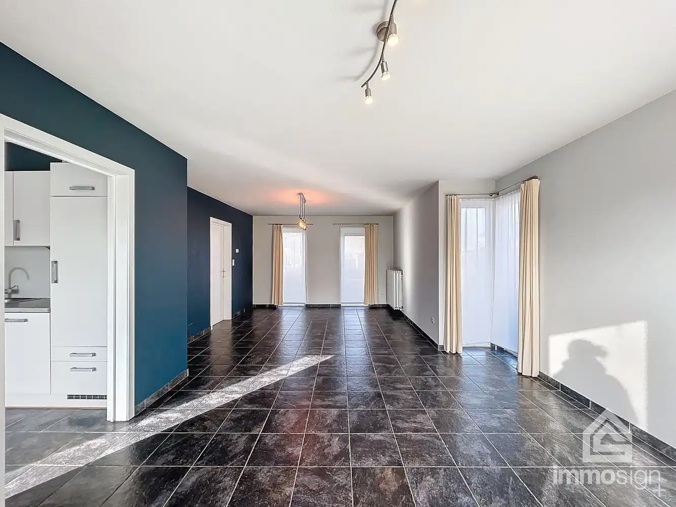 Halfopen gezinswoning met 3 slaapkamers en ruime tuin te Bocholt! foto 3