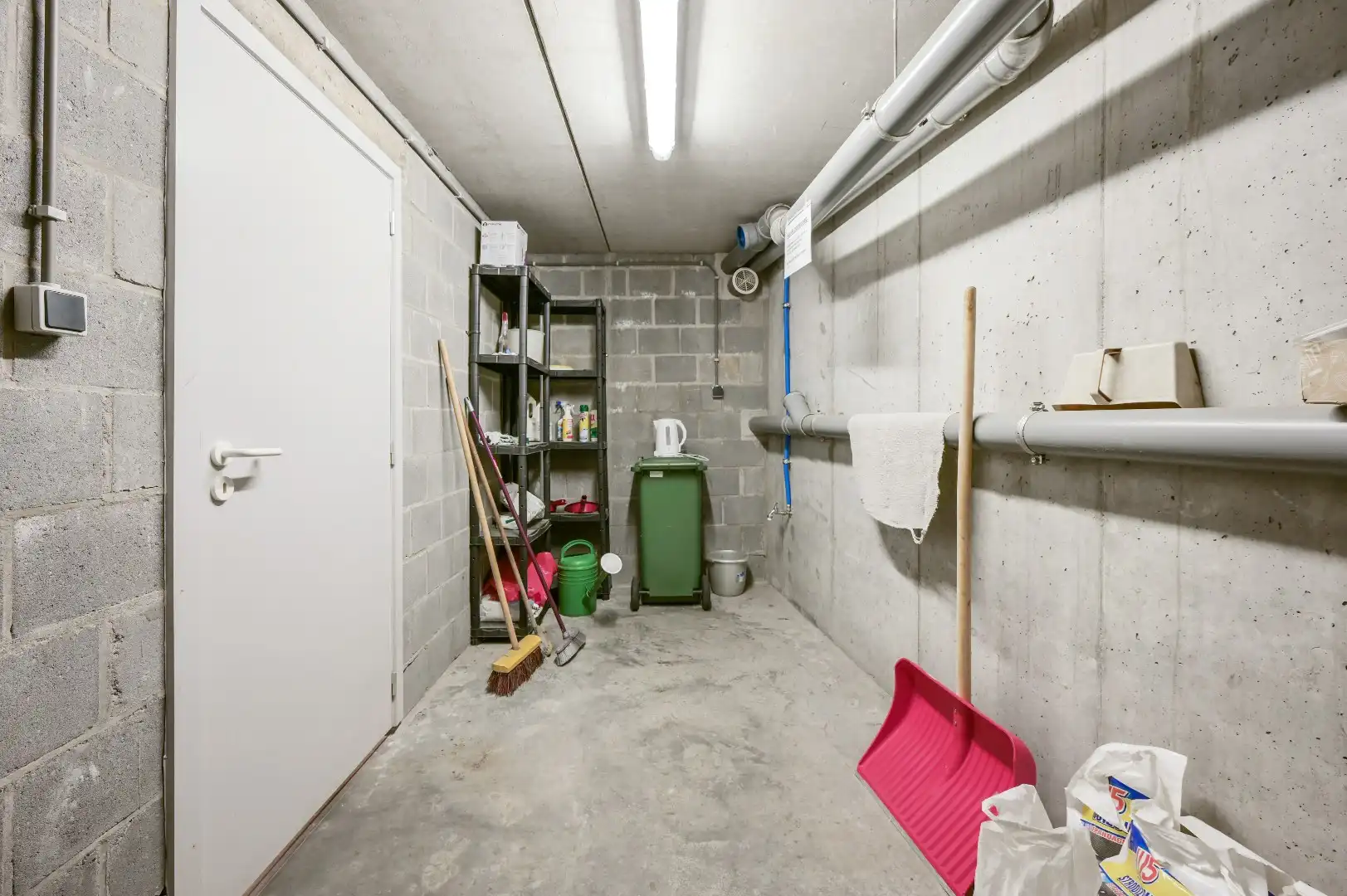 Ruim, instapklaar appartement met terras, lift en garage in Tienen  foto 23