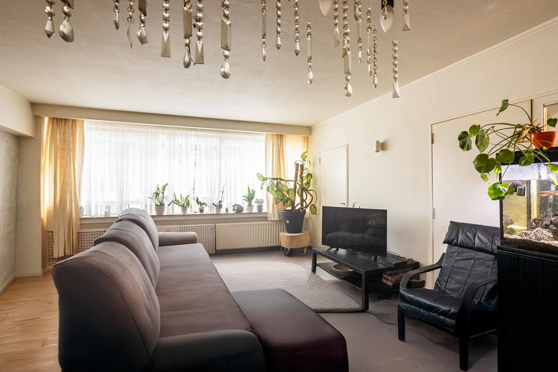 Zeer ruim appartement in centrum Aalst ! foto 6