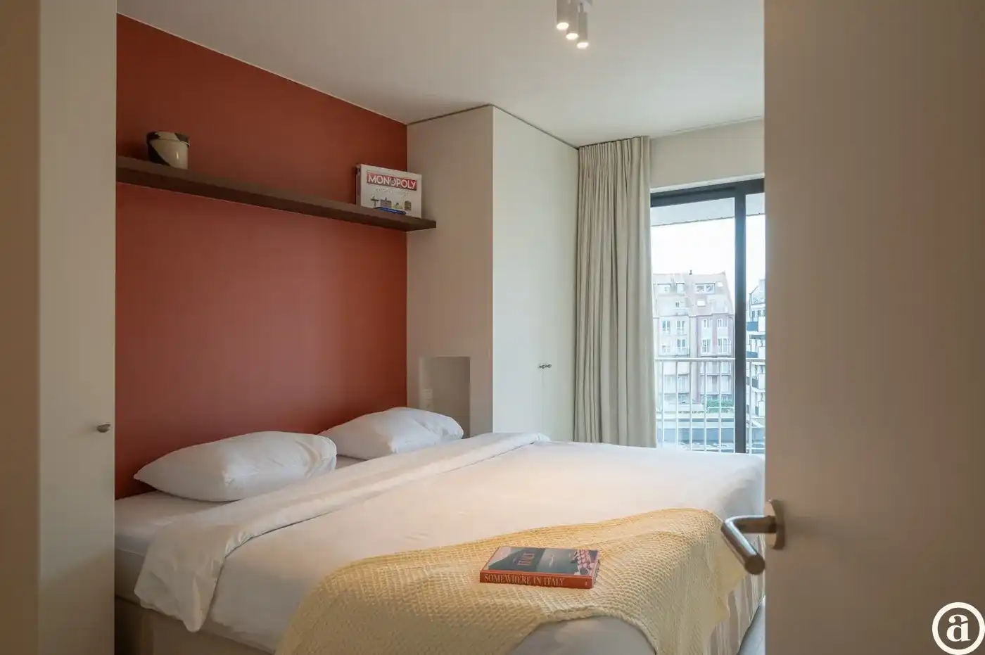 Stijlvol gerenoveerd 3-slaapkamerappartement op topligging in hartje Knokke. foto 9