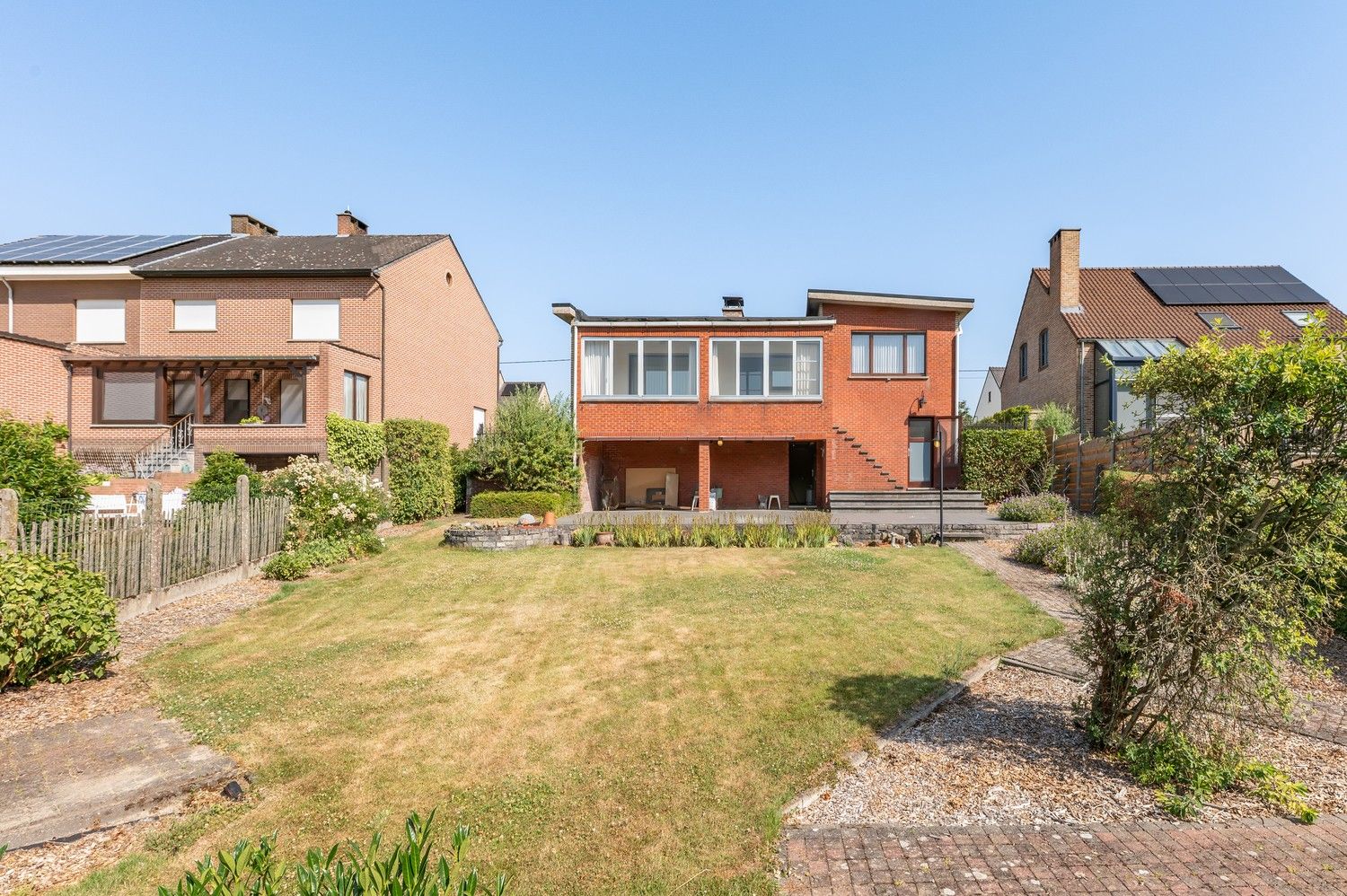 Te renoveren woning  – rust en groen uitzicht gegarandeerd foto 28